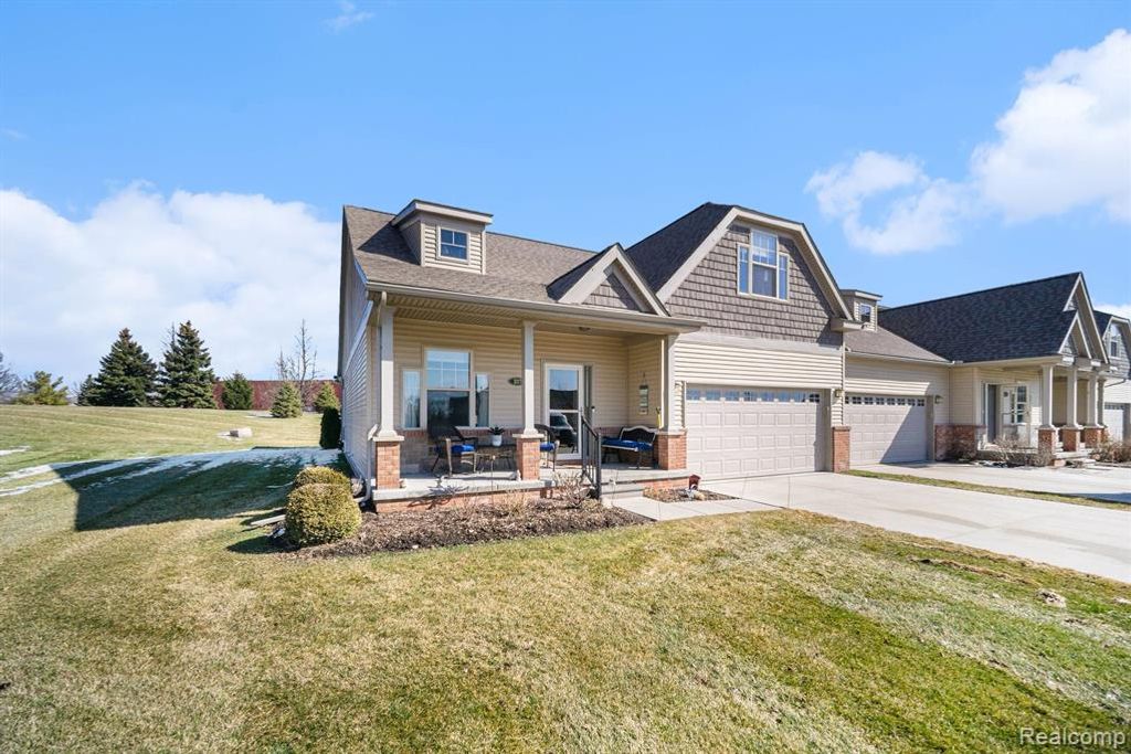 237 Victoria Drive, Dexter, MI 48130