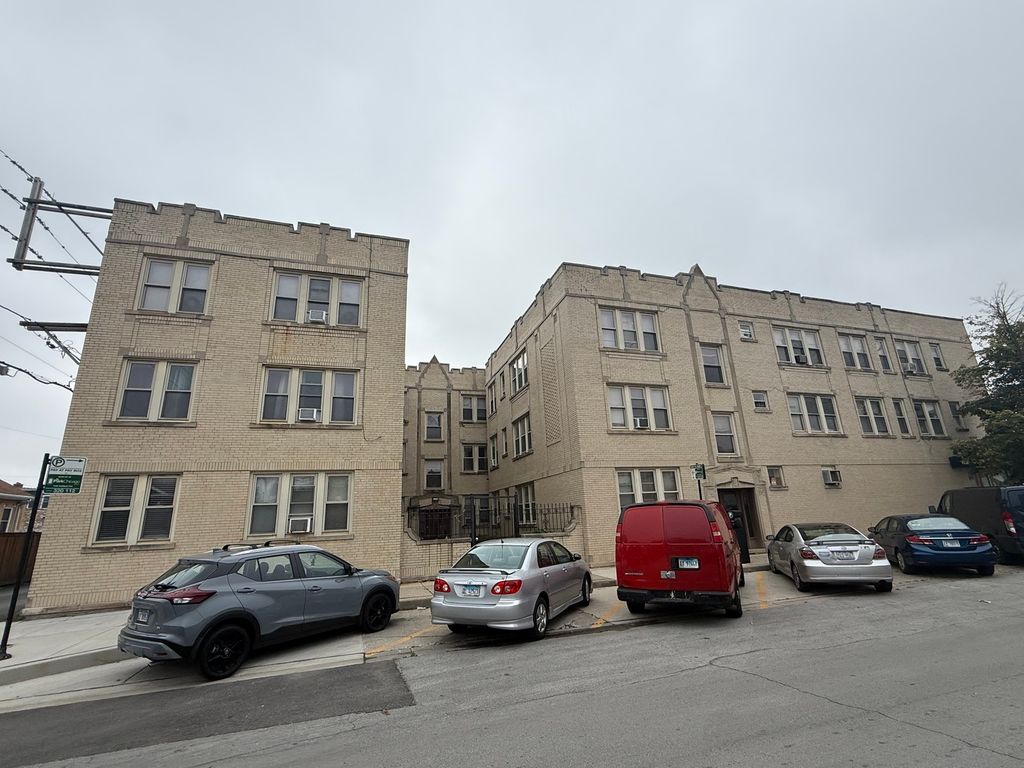 3156 N Linder Avenue 3, Chicago, IL 60641