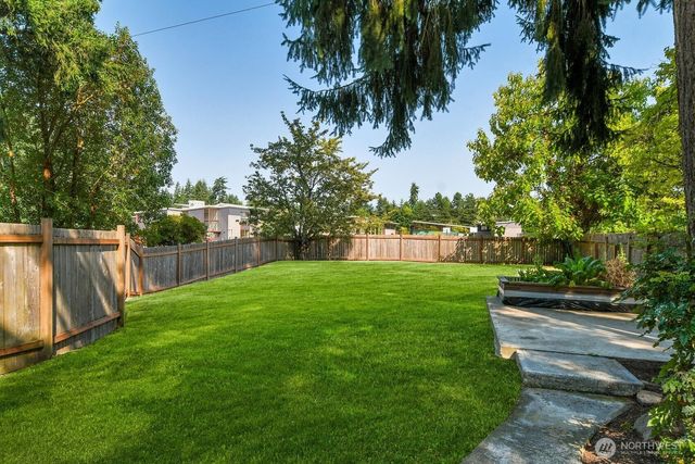 6116 123rd Avenue NE, Kirkland, WA 98033