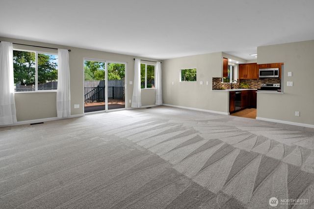 6116 123rd Avenue NE, Kirkland, WA 98033