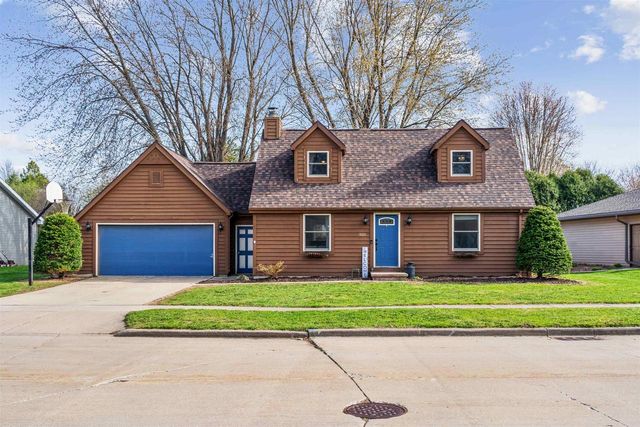 3033 E CANARY STREET, Appleton, WI 54915