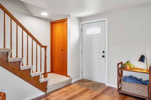 3033 E CANARY STREET, Appleton, WI 54915