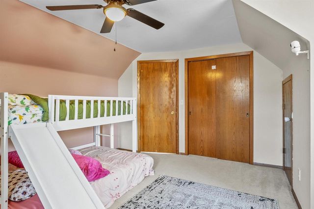 3033 E CANARY STREET, Appleton, WI 54915