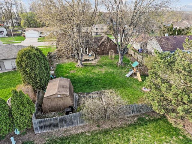 3033 E CANARY STREET, Appleton, WI 54915
