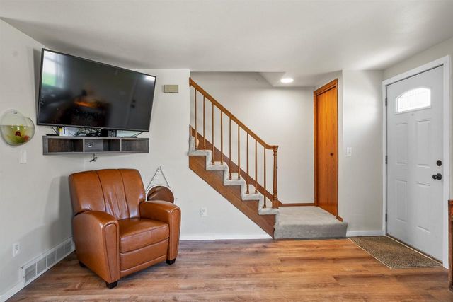 3033 E CANARY STREET, Appleton, WI 54915