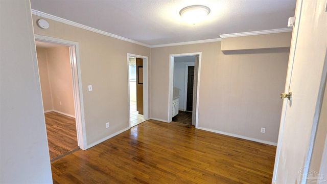 10 Kennington Dr, Pensacola, FL 32507