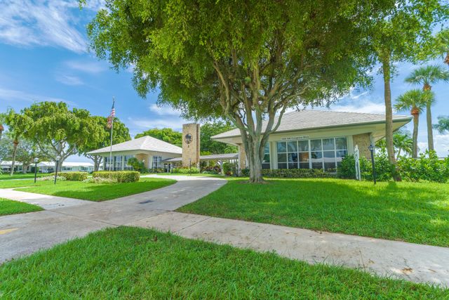 118 SW 15TH Court, Boynton Beach, FL 33426