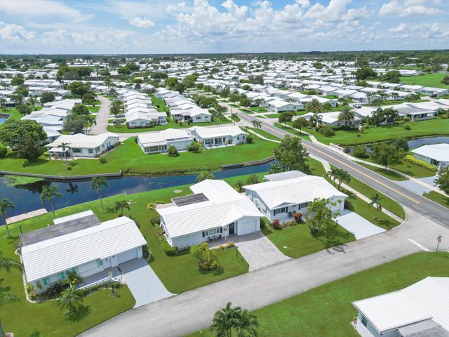 118 SW 15TH Court, Boynton Beach, FL 33426
