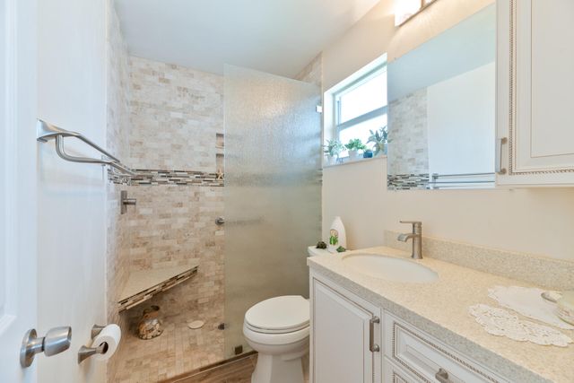 118 SW 15TH Court, Boynton Beach, FL 33426