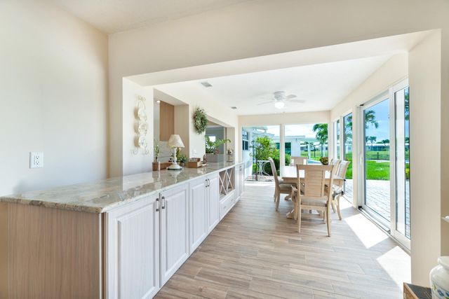118 SW 15TH Court, Boynton Beach, FL 33426