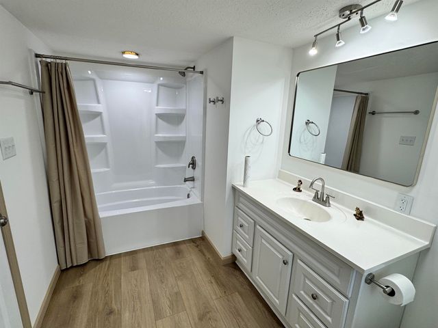 11389 N Lewis Road, Clio, MI 48420