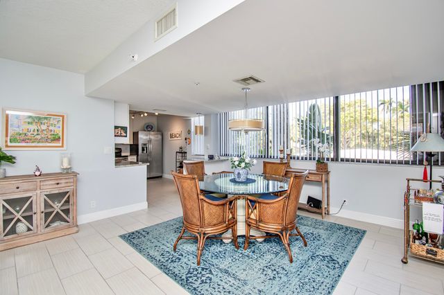 8200 Lakeshore Drive 2010, Hypoluxo, FL 33462