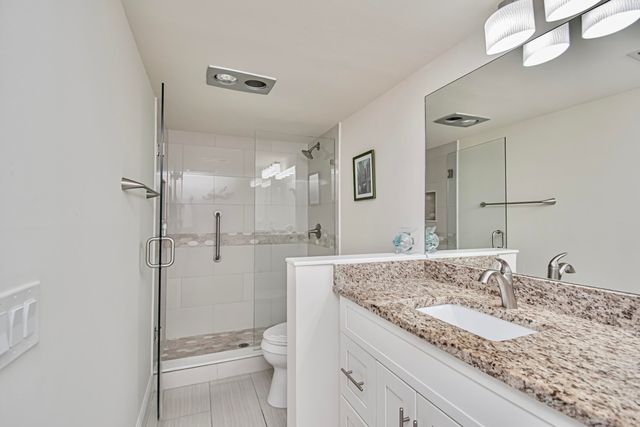 8200 Lakeshore Drive 2010, Hypoluxo, FL 33462