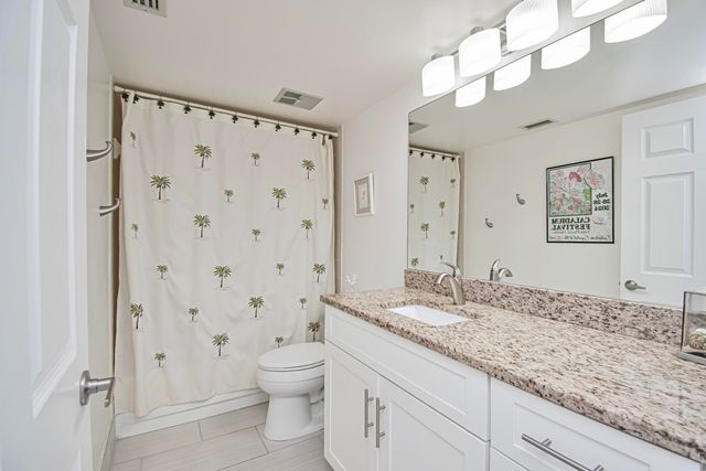 8200 Lakeshore Drive 2010, Hypoluxo, FL 33462