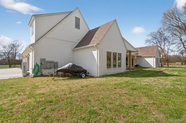 934 N 4389 Lane, Pryor, OK 74361