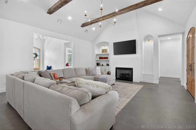 934 N 4389 Lane, Pryor, OK 74361