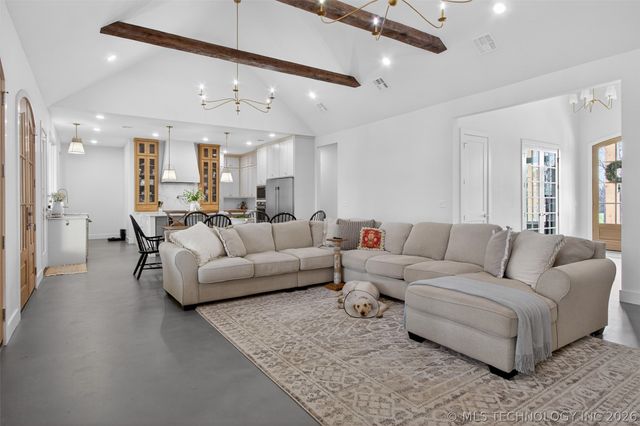 934 N 4389 Lane, Pryor, OK 74361