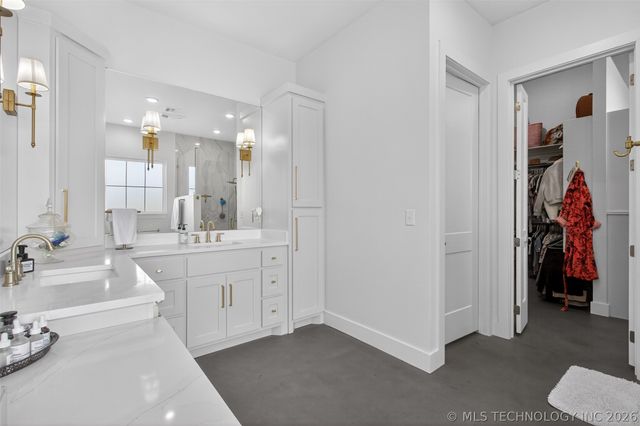 934 N 4389 Lane, Pryor, OK 74361