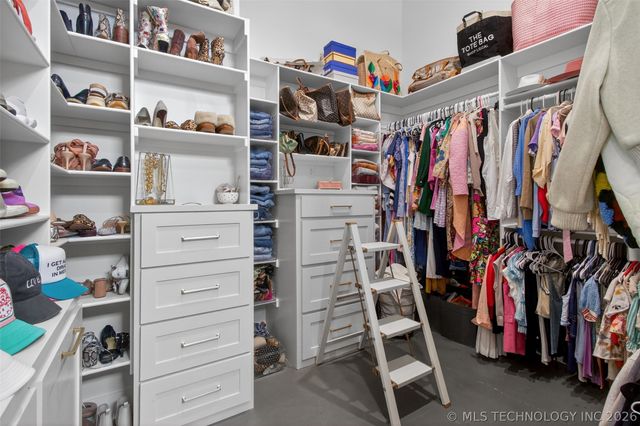 934 N 4389 Lane, Pryor, OK 74361