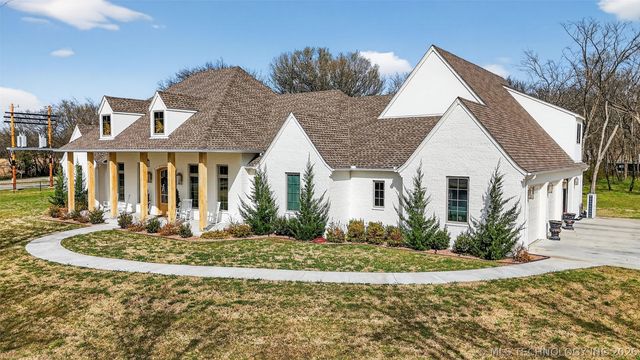 934 N 4389 Lane, Pryor, OK 74361