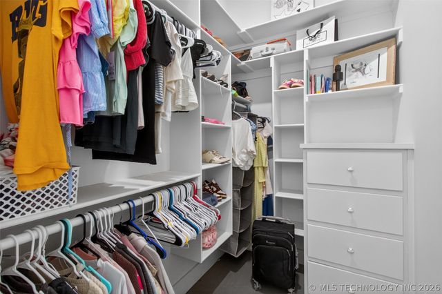 934 N 4389 Lane, Pryor, OK 74361