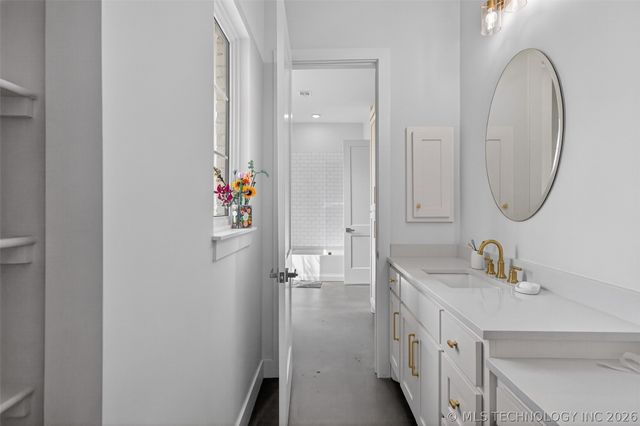 934 N 4389 Lane, Pryor, OK 74361