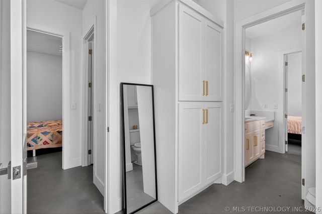 934 N 4389 Lane, Pryor, OK 74361