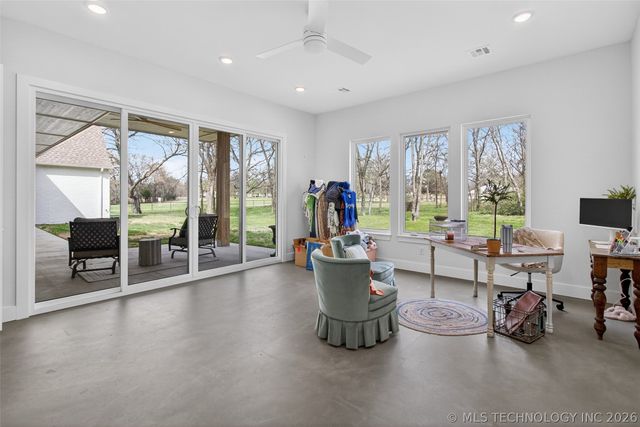 934 N 4389 Lane, Pryor, OK 74361