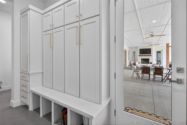 934 N 4389 Lane, Pryor, OK 74361