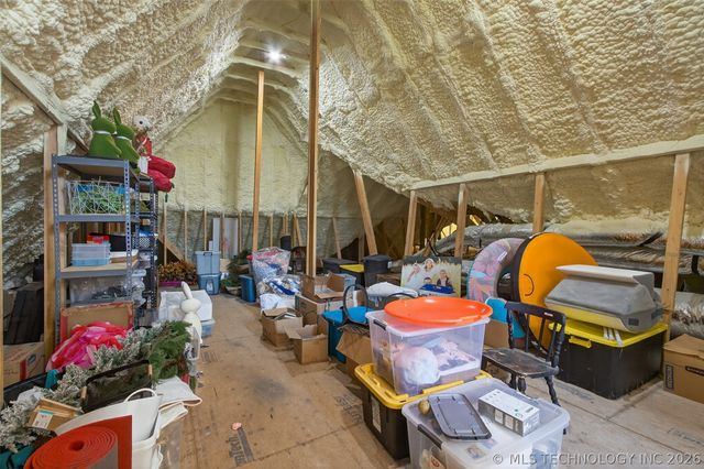 934 N 4389 Lane, Pryor, OK 74361