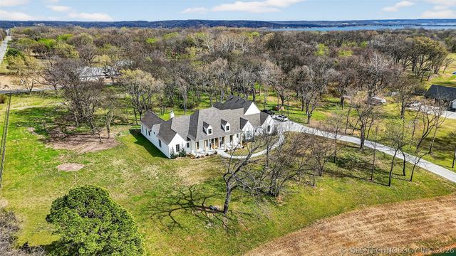 934 N 4389 Lane, Pryor, OK 74361