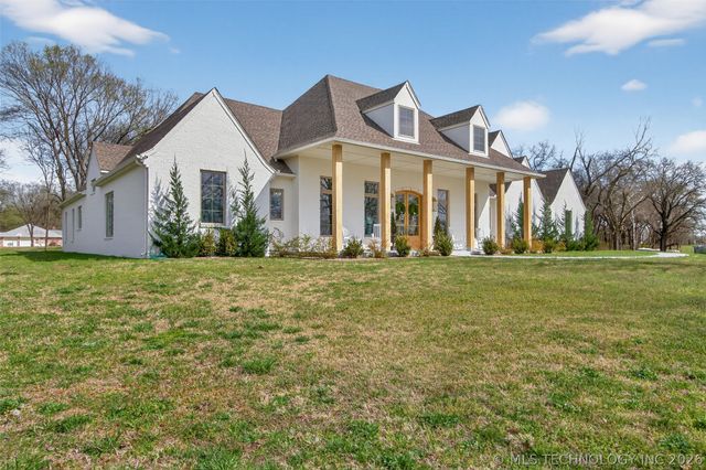 934 N 4389 Lane, Pryor, OK 74361