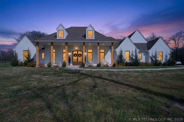 934 N 4389 Lane, Pryor, OK 74361