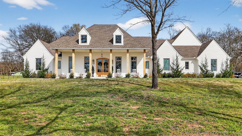 934 N 4389 Lane, Pryor, OK 74361