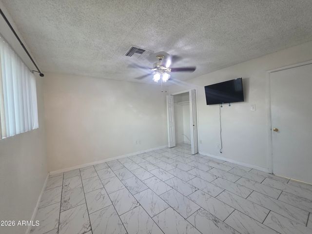 4950 W Stella Lane, Glendale, AZ 85301