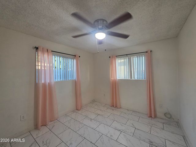 4950 W Stella Lane, Glendale, AZ 85301