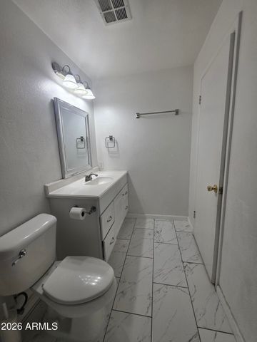 4950 W Stella Lane, Glendale, AZ 85301