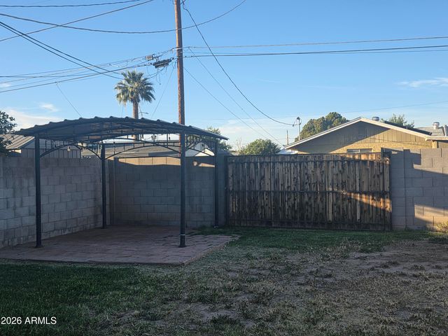 4950 W Stella Lane, Glendale, AZ 85301