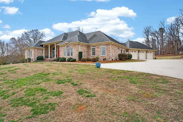 185 Earles Fort Road, Landrum, SC 29356