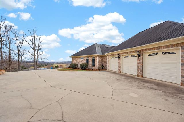 185 Earles Fort Road, Landrum, SC 29356