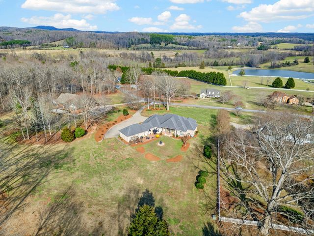 185 Earles Fort Road, Landrum, SC 29356