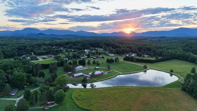 185 Earles Fort Road, Landrum, SC 29356