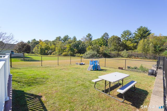 35 Senexet Village Road, Woodstock, CT 06281