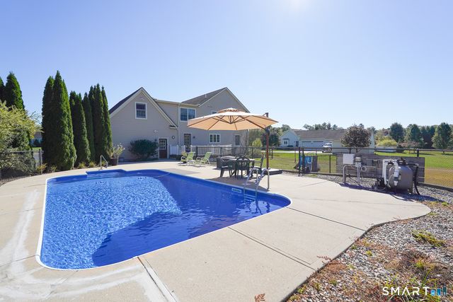 35 Senexet Village Road, Woodstock, CT 06281