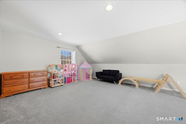 35 Senexet Village Road, Woodstock, CT 06281