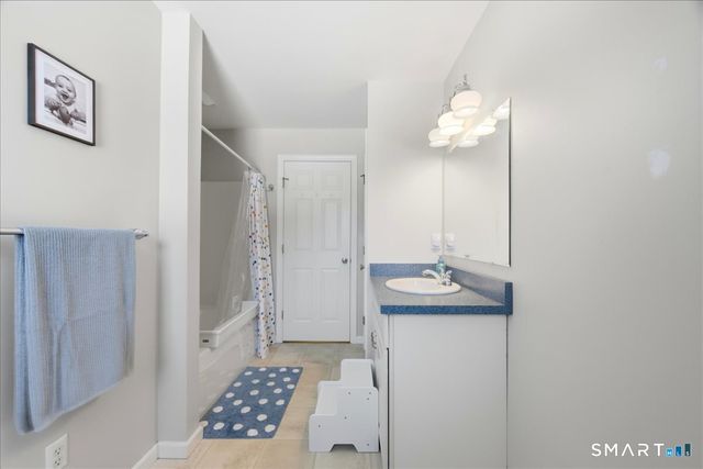 35 Senexet Village Road, Woodstock, CT 06281