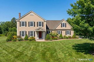 35 Senexet Village Road, Woodstock, CT 06281