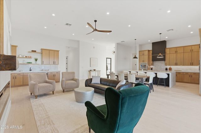 6413 N 82ND Way, Scottsdale, AZ 85250