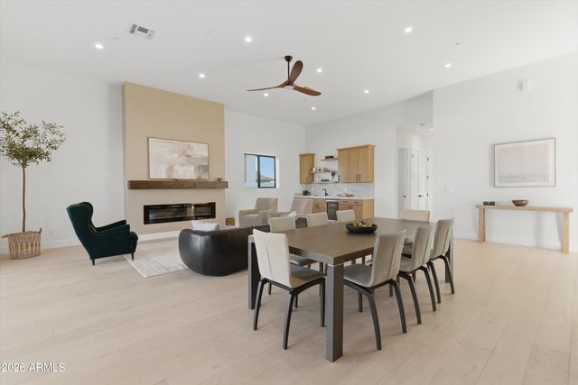 6413 N 82ND Way, Scottsdale, AZ 85250