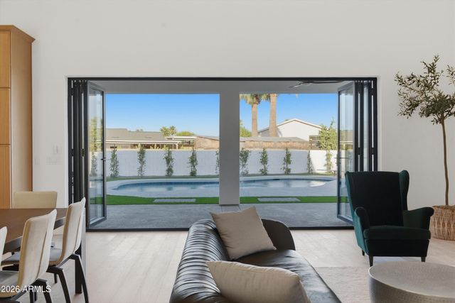 6413 N 82ND Way, Scottsdale, AZ 85250